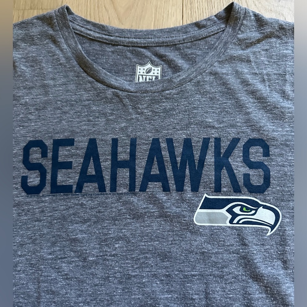 Women’s Seattle Seahawks T-Shirt Size XS - Picture 2 of 5